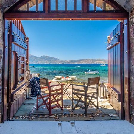Neosikos Amazing Beach House In Milos Island Villa Klima  Bagian luar foto
