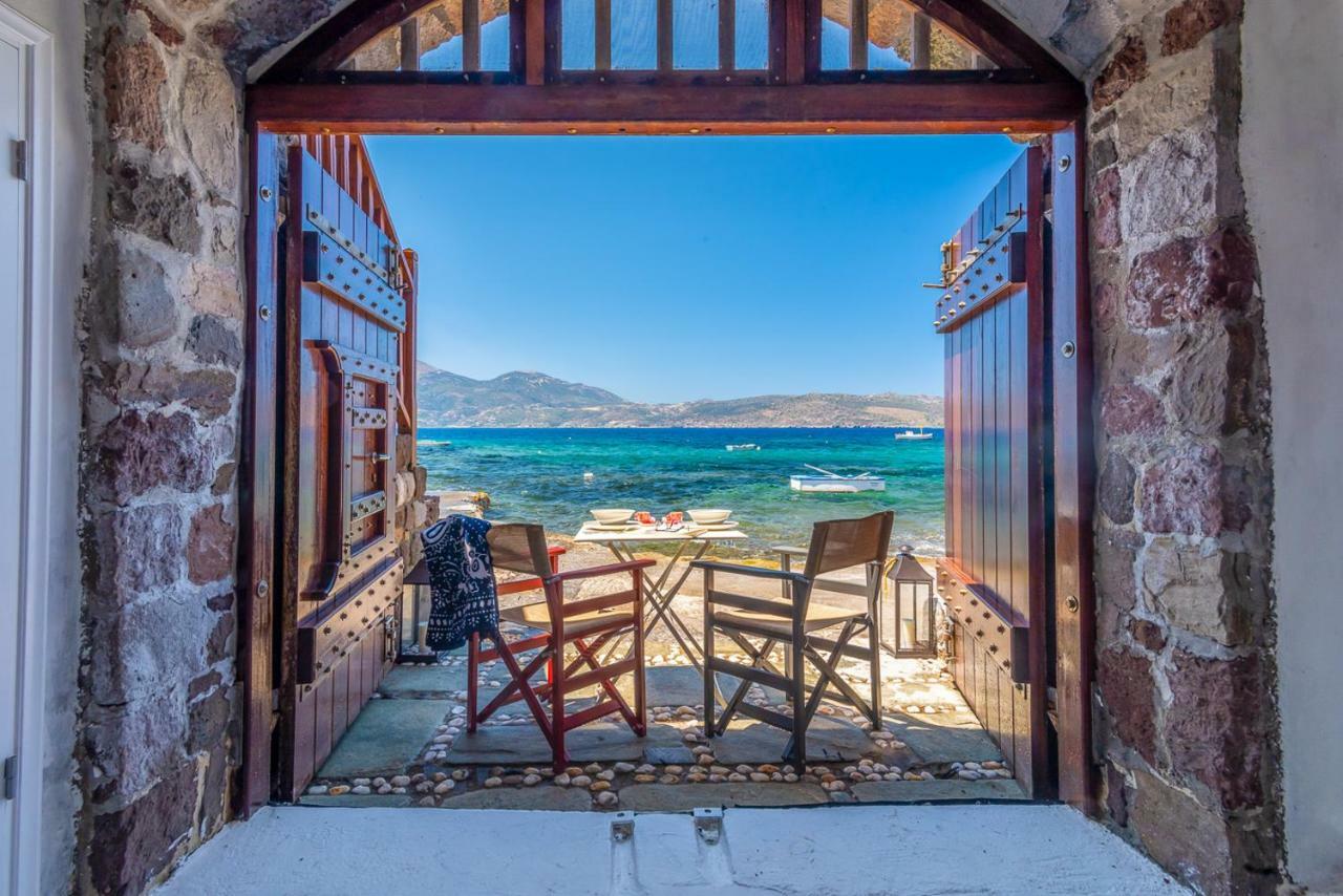 Neosikos Amazing Beach House In Milos Island Villa Klima  Bagian luar foto